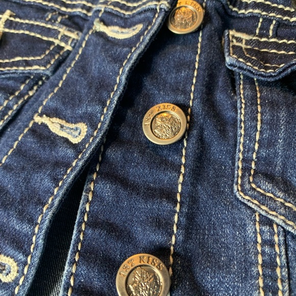 First kiss Denim Jacket - Picture 4 of 6